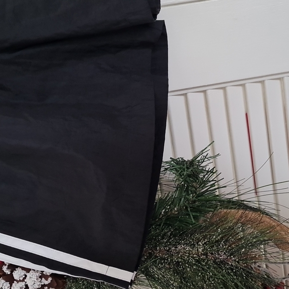 VINTAGE ADIDAS SHORTS - Picture 4 of 10